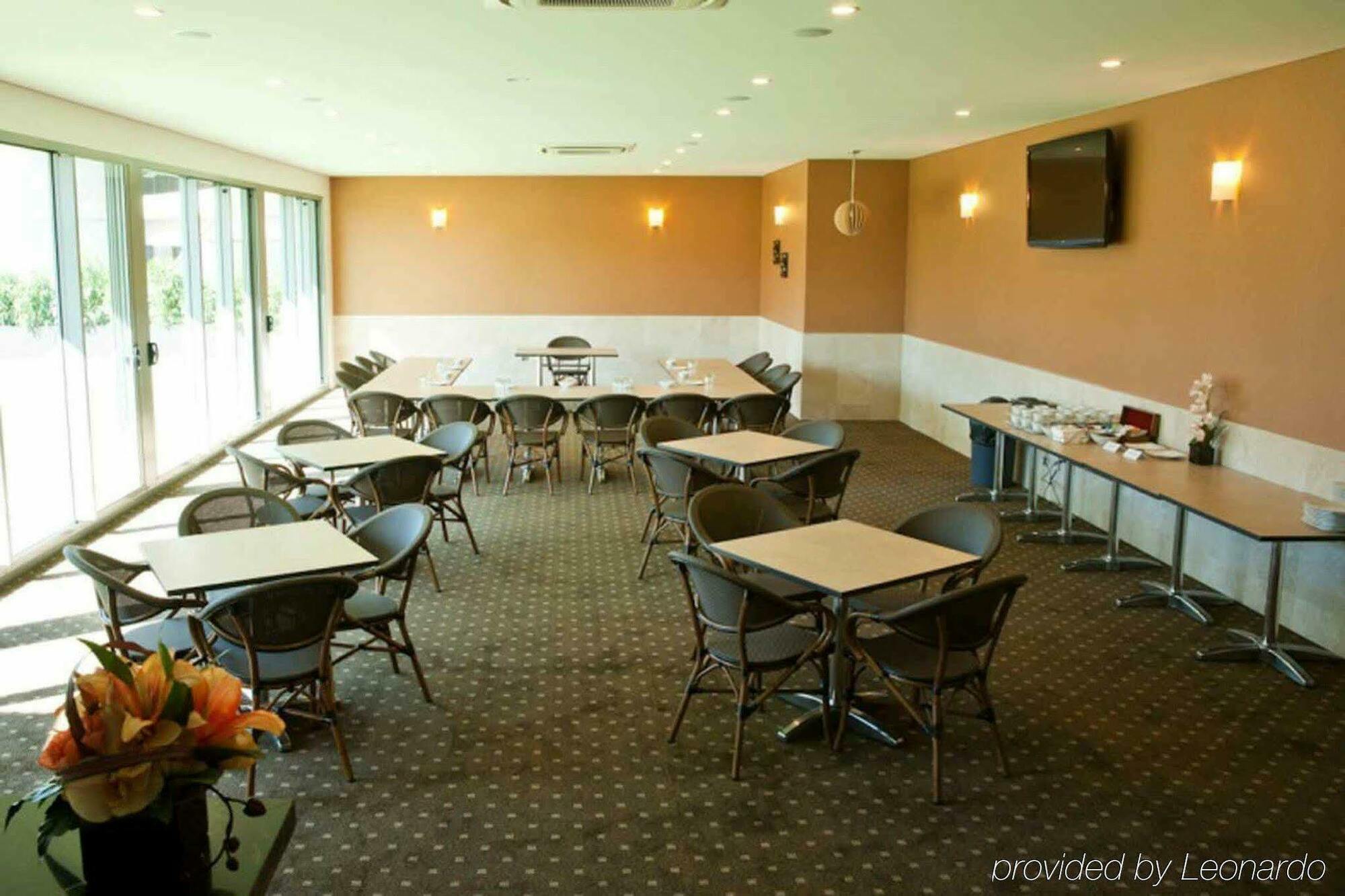 Darwin City Edge Motel & Suites מסעדה תמונה